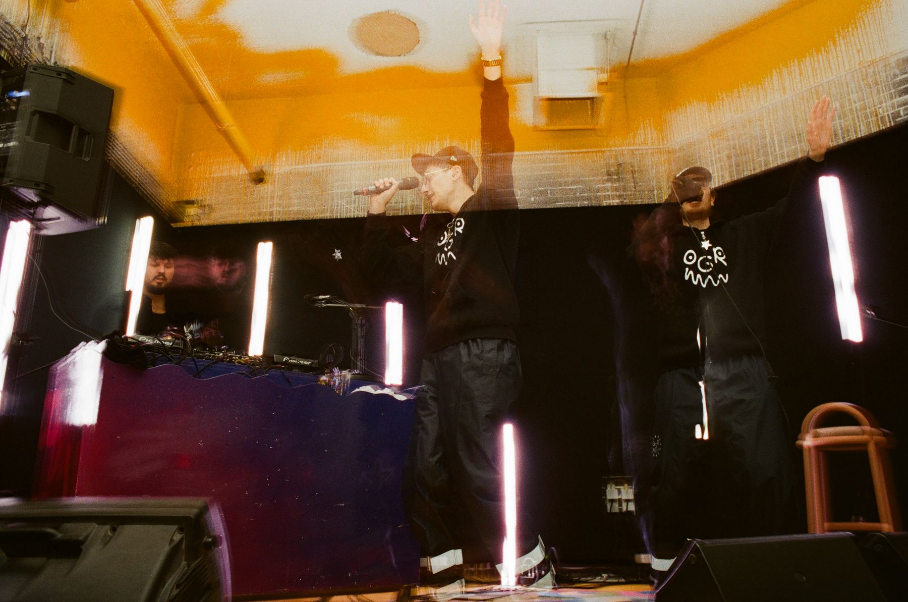 Zeldzame Album Release Performance — image 4